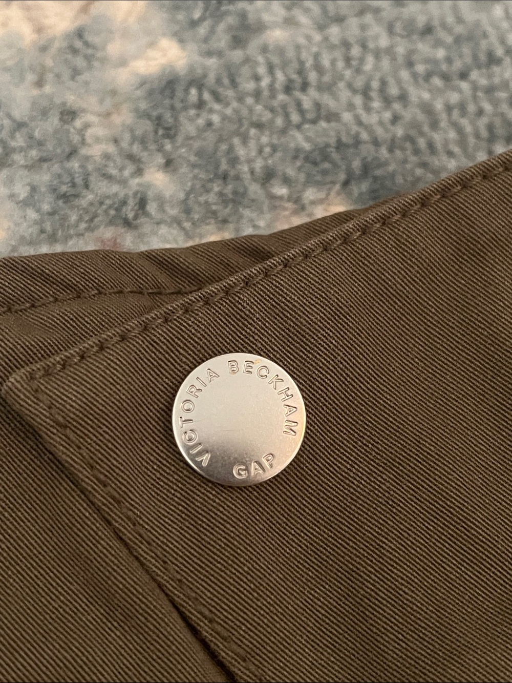 Gap x Victoria Beckham High Rise Cargo Pants Size 4 - Picture 11 of 15